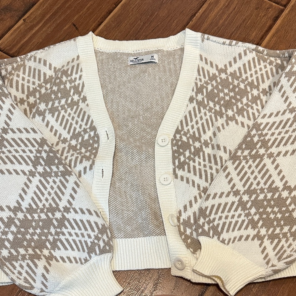 Hollister Women's Beige and Cream Cardigan